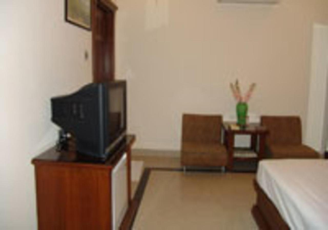 Rajone Hotel Faisalabad Eksteriør bilde